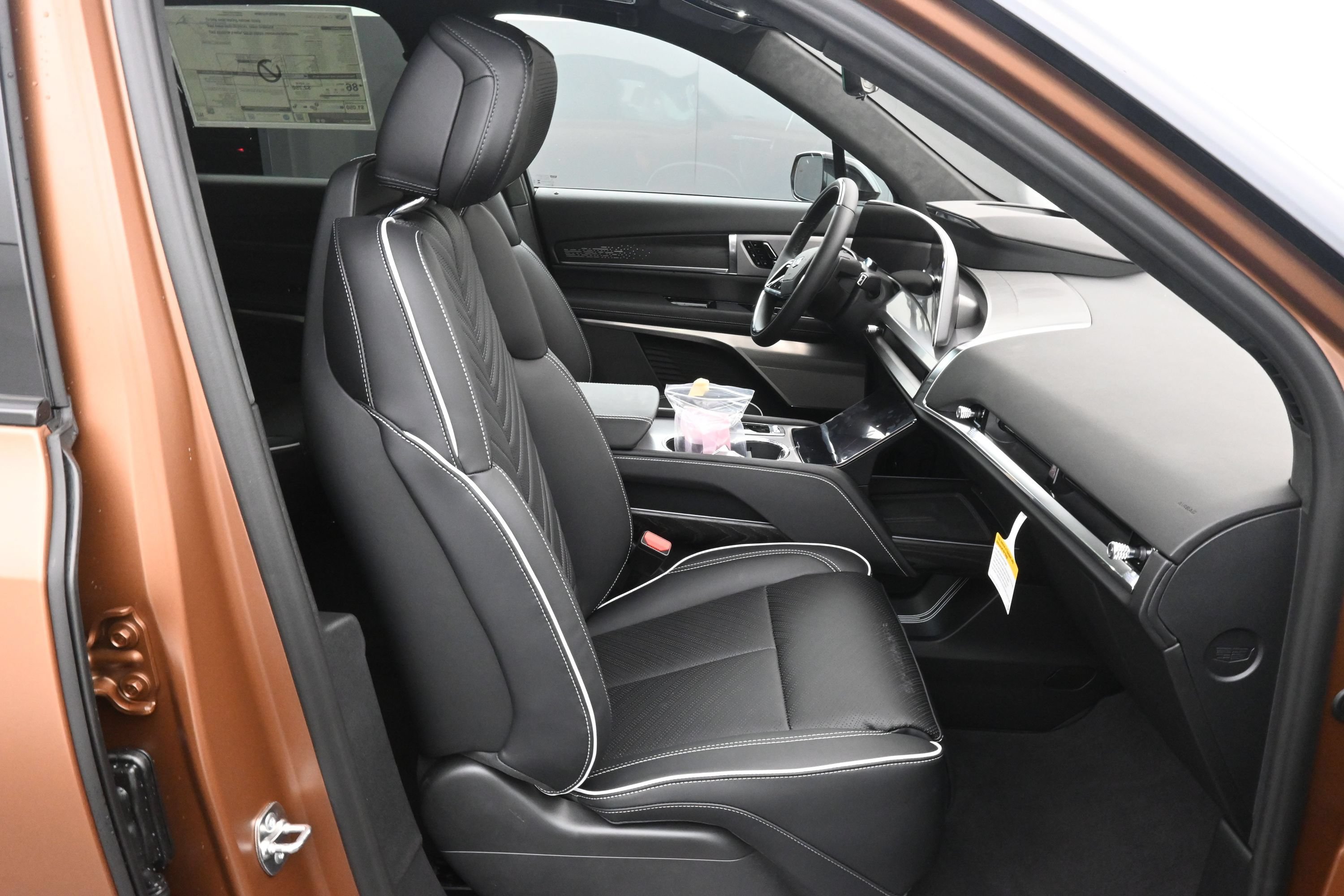 New 2027 Cadillac Vistiq Sport AWD/4WD image 13