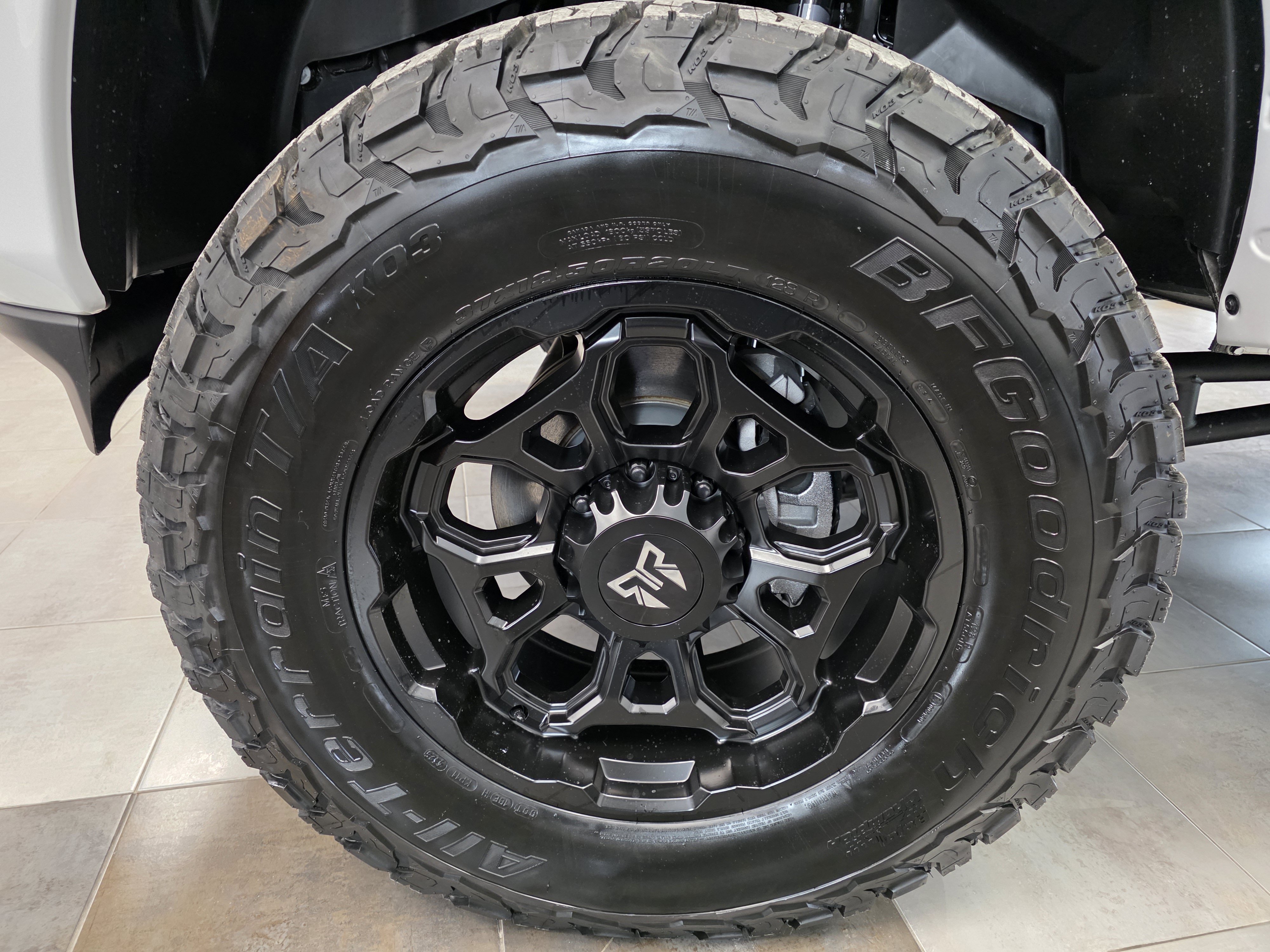 New 2026 RAM 2500 Laramie w/ Night Edition AWD/4WD image 8