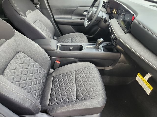 New 2027 Nissan Kicks SV w/ SV Premium Package FWD image 13