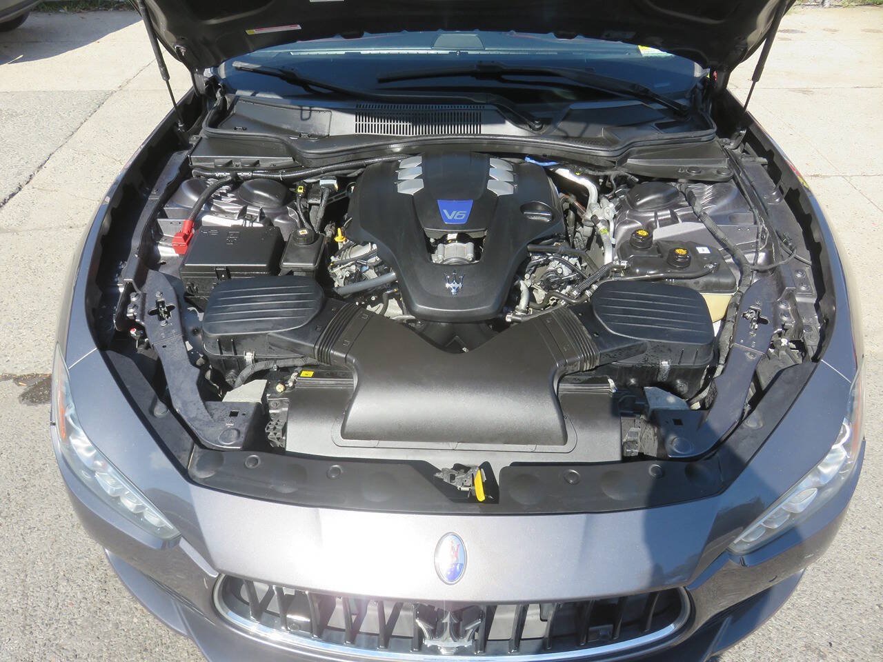 Used 2016 Maserati Ghibli S Q4 AWD/4WD image 40