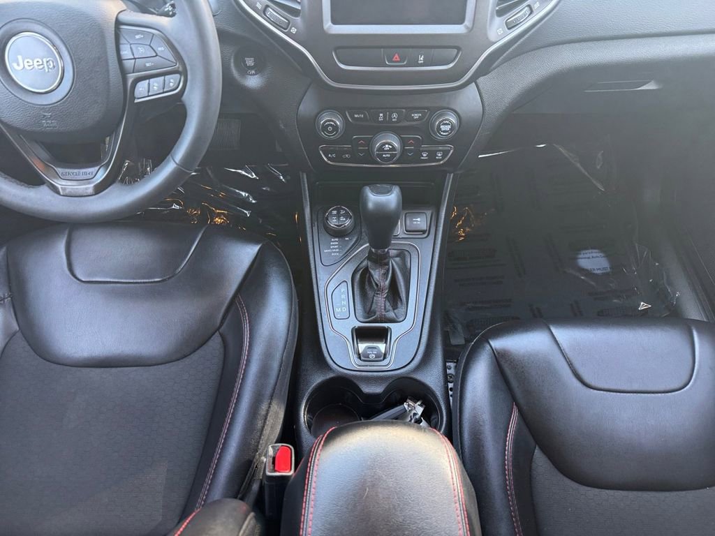 Used 2022 Jeep Cherokee Trailhawk w/ Sound & Nav Group image 11