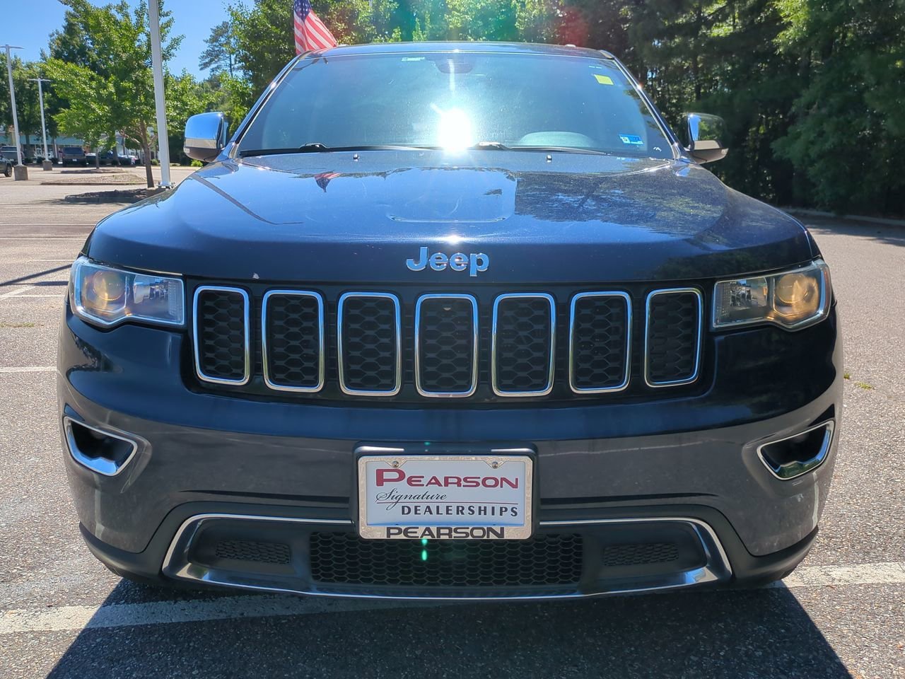 Used 2017 Jeep Grand Cherokee Limited AWD/4WD image 9