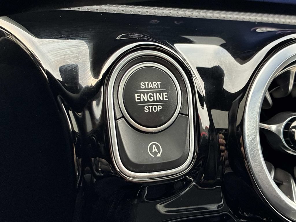 Used 2025 Mercedes-Benz CLA 250 4MATIC image 37
