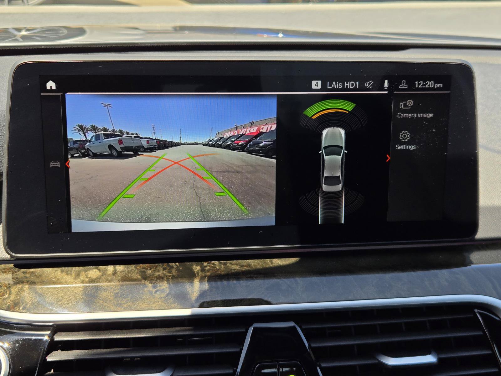 Used 2023 BMW 530i w/ Convenience Package RWD image 8