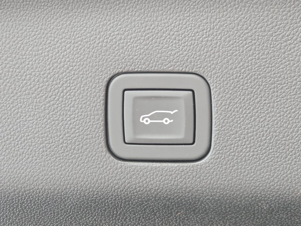 Used 2025 Cadillac Escalade V AWD/4WD image 20