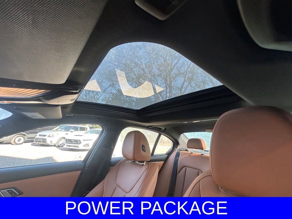 Used 2023 BMW 330i Sedan w/ Convenience Package image 11