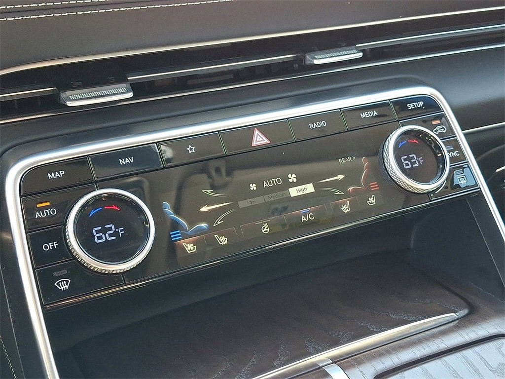 Used 2023 Genesis GV80 3.5T Advanced + image 17