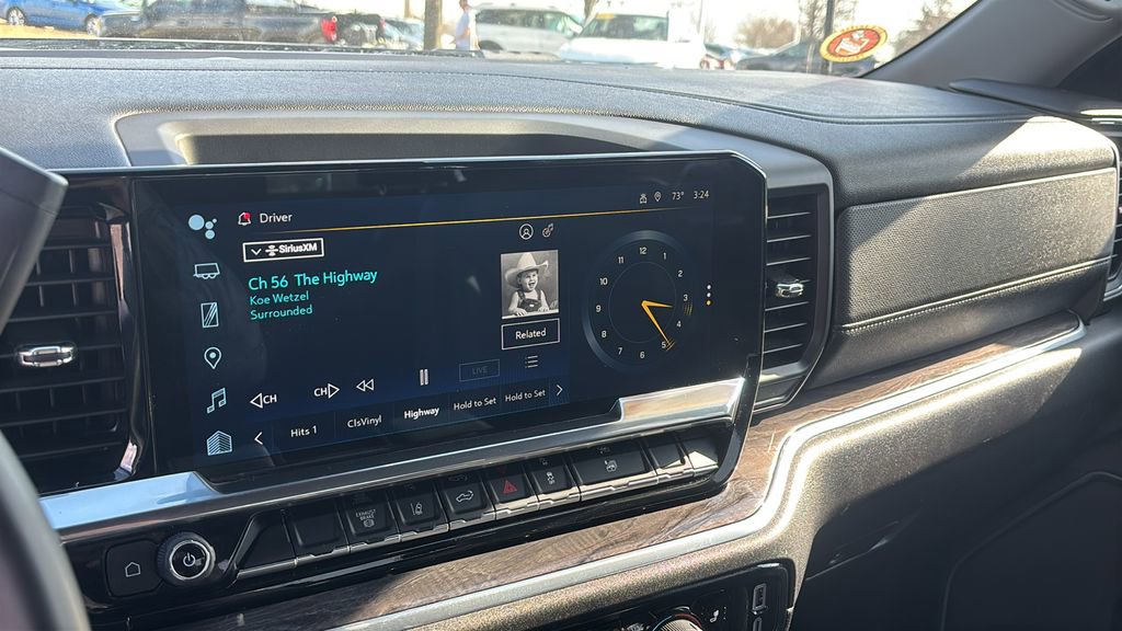 Used 2025 Chevrolet Silverado 3500 LTZ image 19