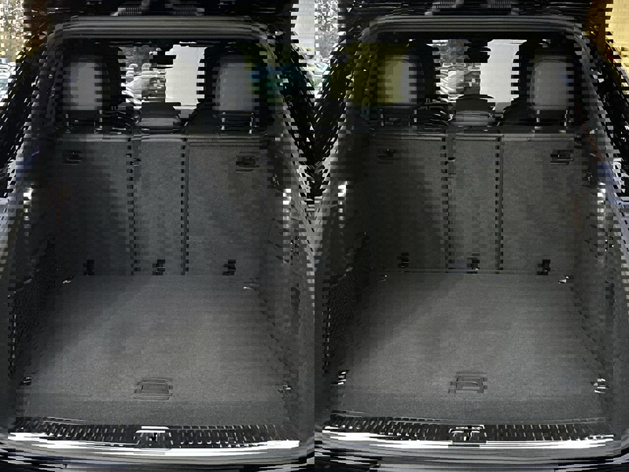 Used 2025 Porsche Cayenne E-Hybrid Coupe image 8