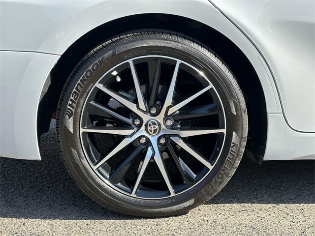 Used 2024 Toyota Camry SE image 30