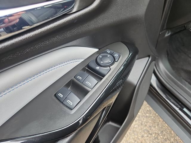 Used 2025 Chevrolet Trax LT w/ Driver Confidence Package image 12