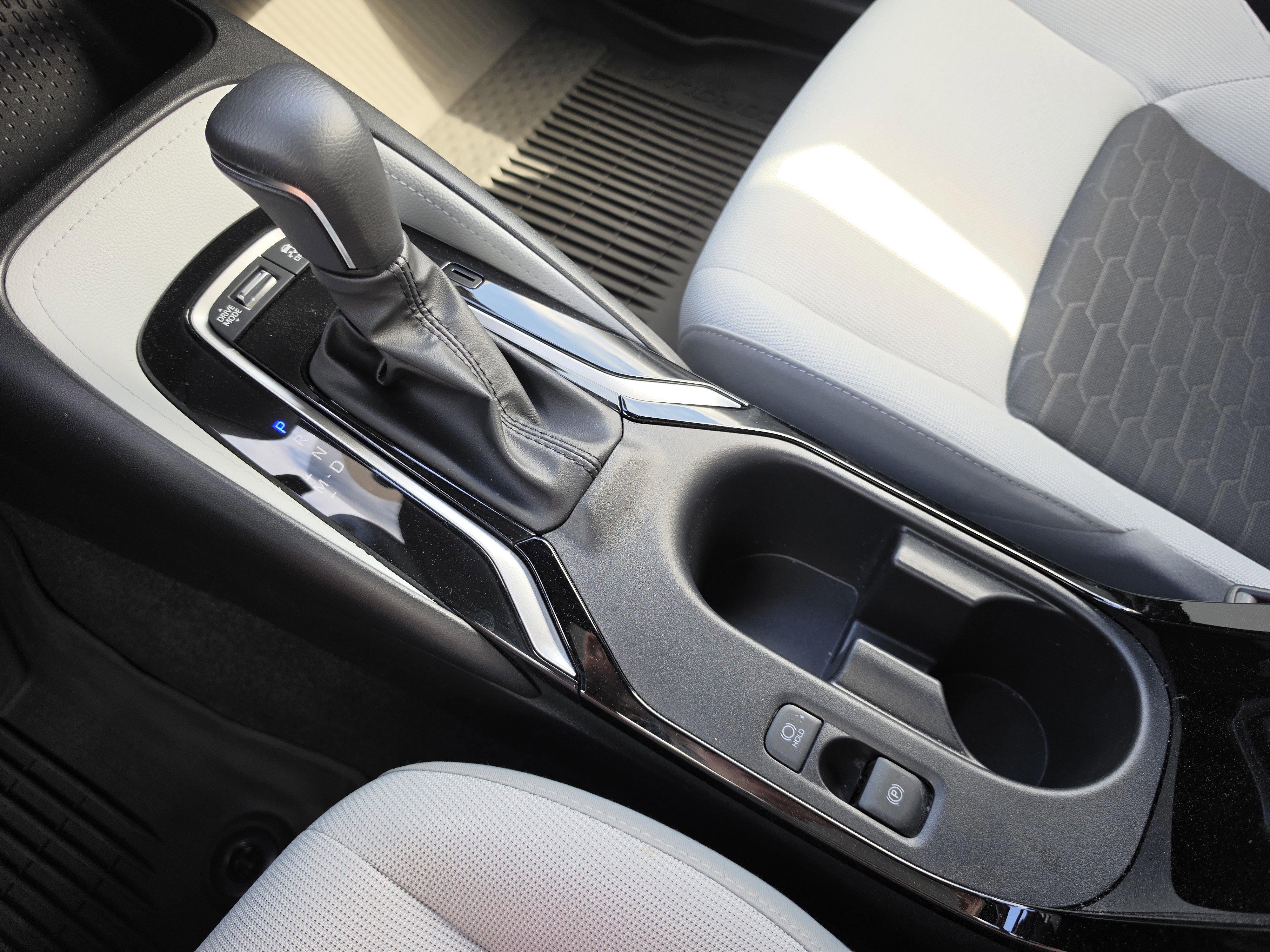 Used 2025 Toyota Corolla SE image 23