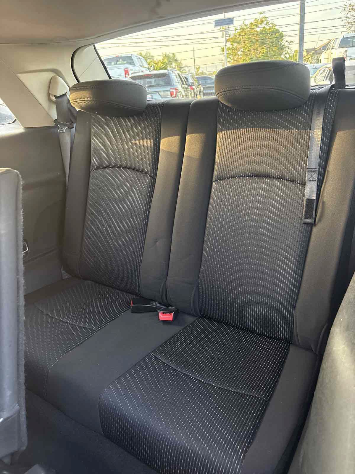 Used 2018 Dodge Journey SE w/ Blacktop Package FWD image 10