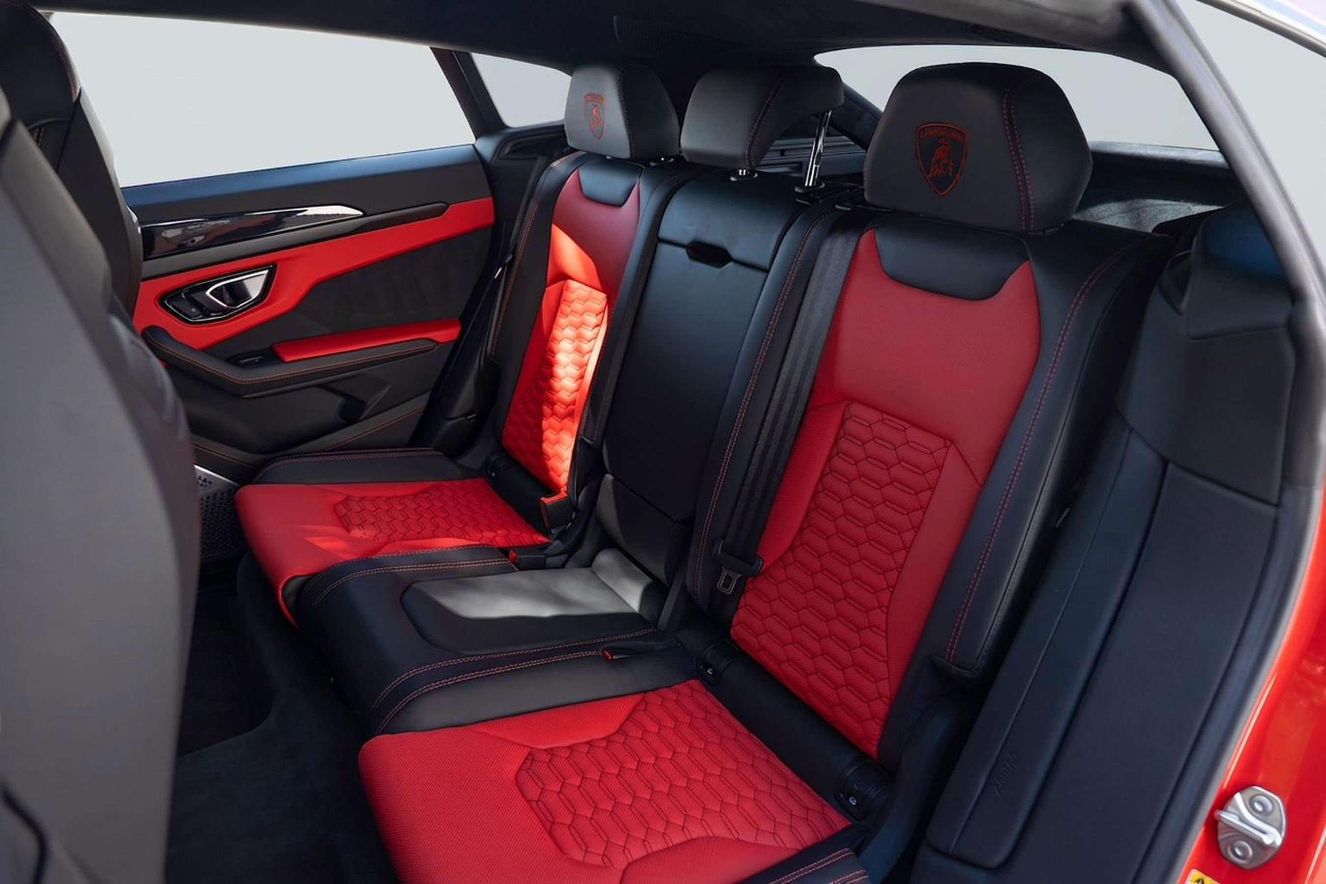 Used 2022 Lamborghini Urus AWD/4WD image 11