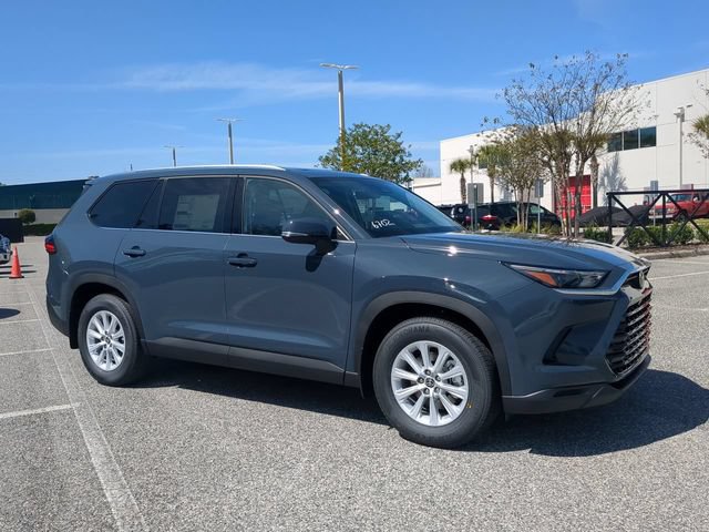 New 2026 Toyota Grand Highlander FWD image 2