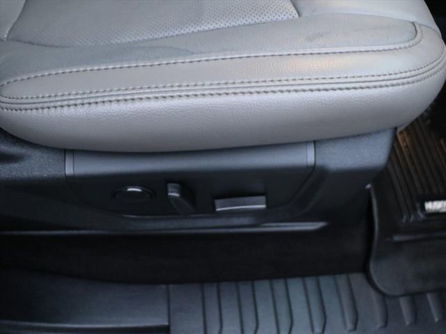 Used 2020 Ford F150 Lariat w/ Equipment Group 502A Luxury image 11