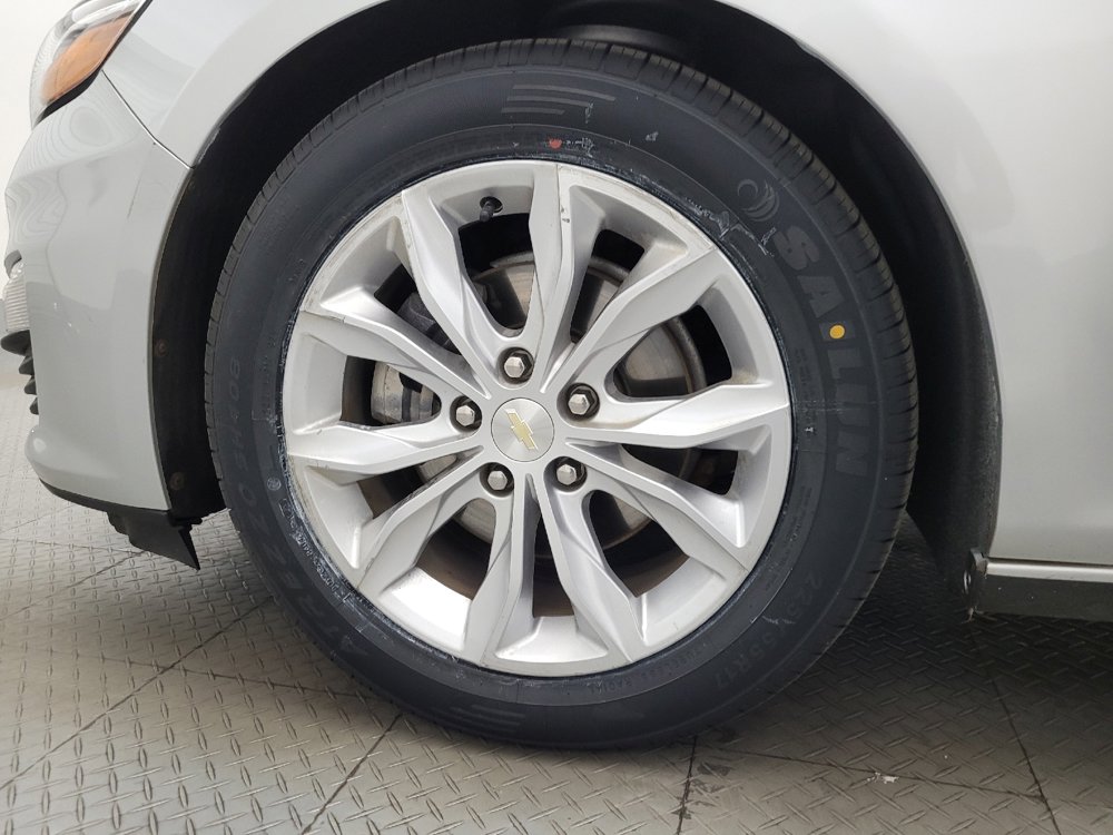 Used 2020 Chevrolet Malibu LT image 31