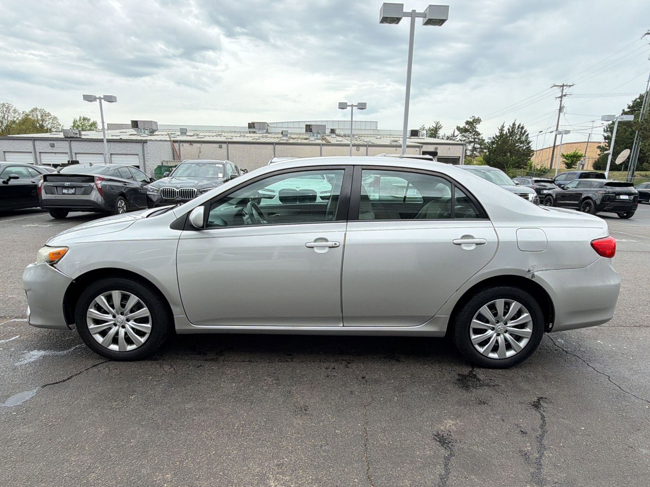 Used 2012 Toyota Corolla LE image 2