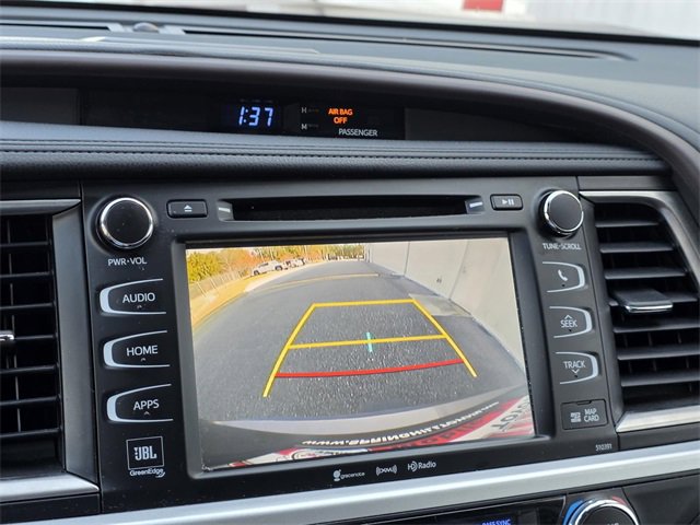 Used 2019 Toyota Highlander Limited image 18