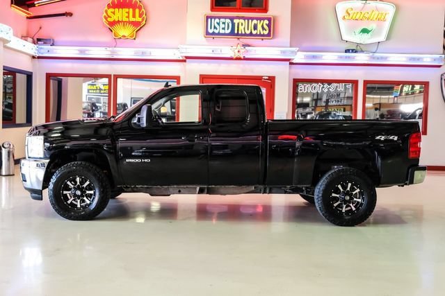 Used 2011 Chevrolet Silverado 2500 LTZ w/ LTZ Plus Package AWD/4WD image 10