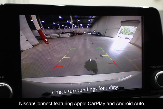 Used 2024 Nissan Rogue SV image 8