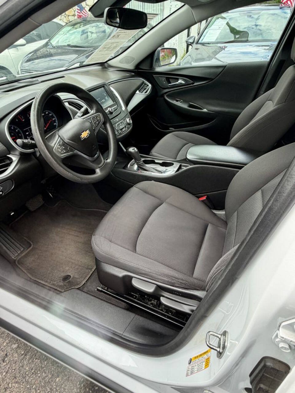Used 2018 Chevrolet Malibu LS FWD image 14