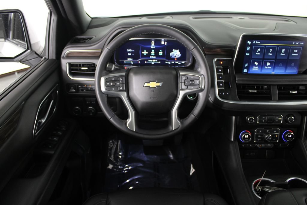 Used 2022 Chevrolet Tahoe LT w/ LT Signature Plus Package RWD image 7