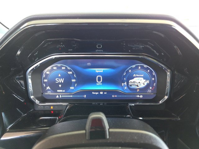 Used 2024 Chevrolet Silverado 1500 High Country AWD/4WD image 16
