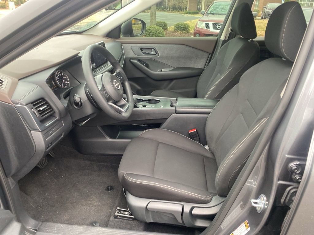 Used 2023 Nissan Rogue S image 14