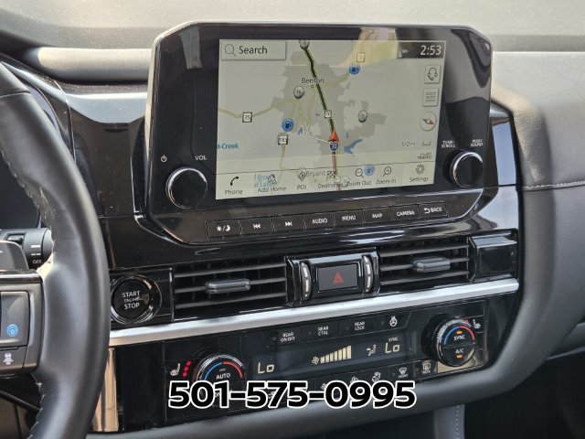 Used 2025 Nissan Pathfinder SL AWD/4WD image 23