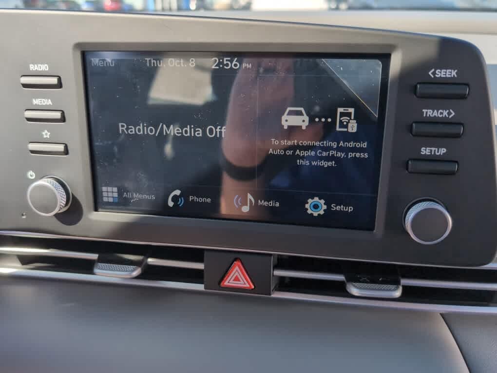 New 2026 Hyundai Elantra SE FWD image 24