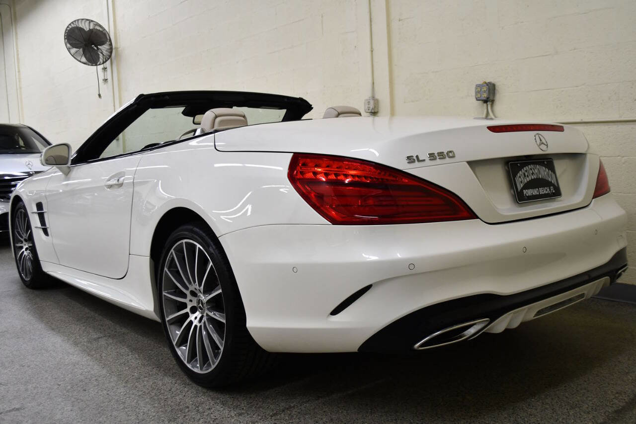 Used 2017 Mercedes-Benz SL 550 SL 550 2dr Convertible image 7