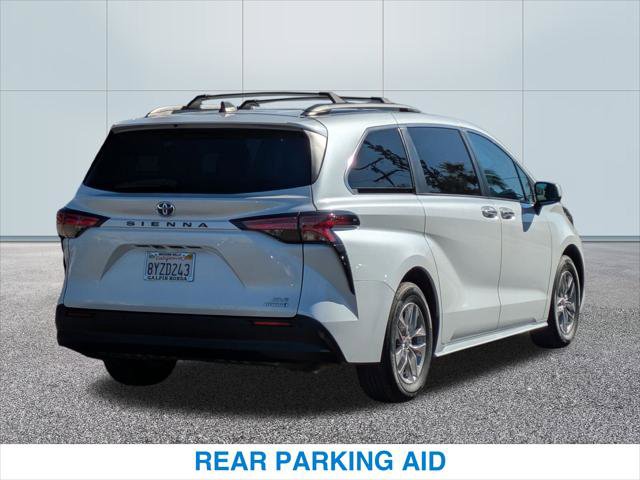 Used 2022 Toyota Sienna XLE image 7