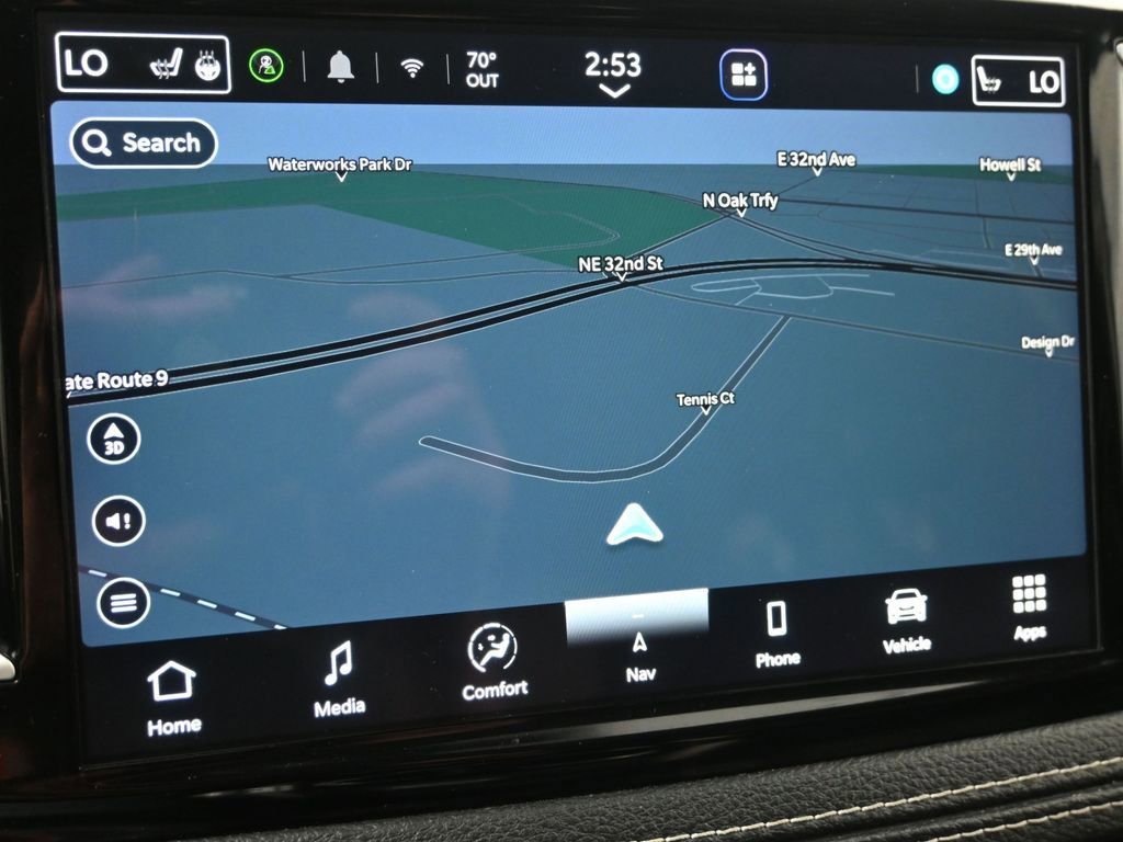 Used 2023 Chrysler Pacifica Limited image 17