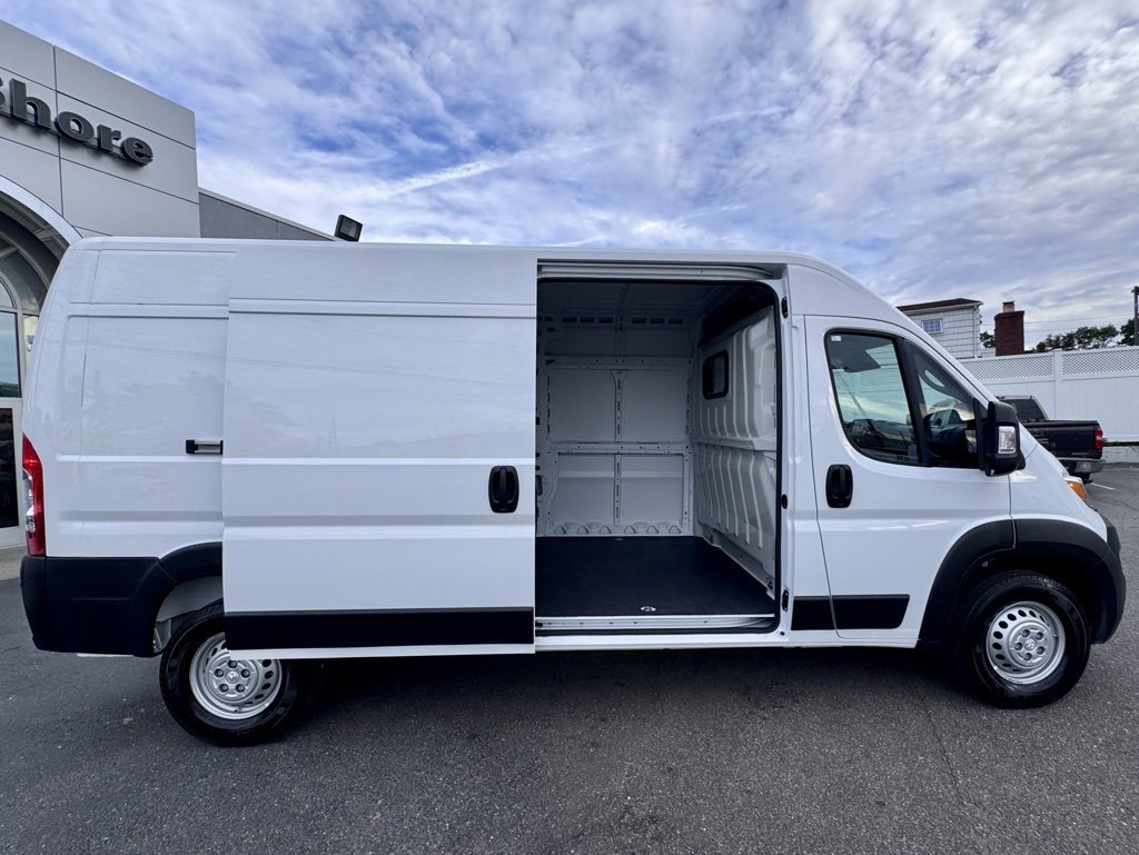 New 2025 RAM ProMaster 2500 image 11