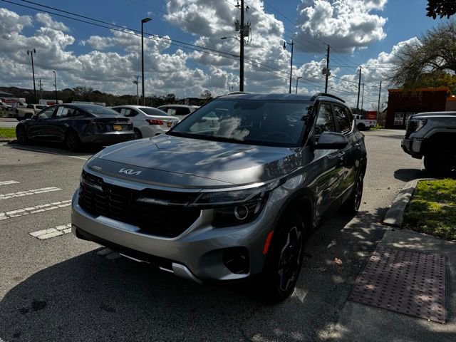 Used 2025 Kia Seltos S FWD image 4