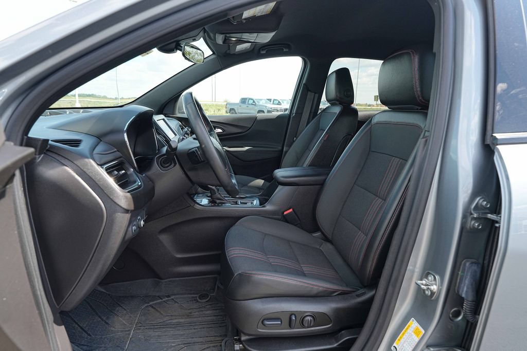Used 2024 Chevrolet Equinox RS w/ LPO, Floor Liner Package AWD/4WD image 17