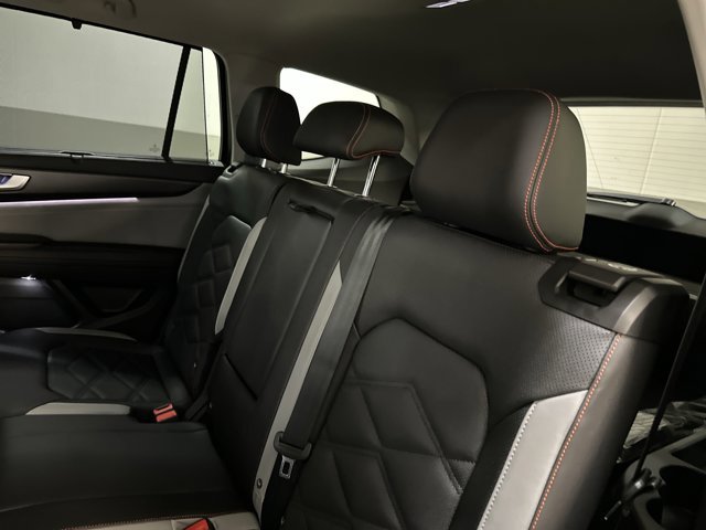 New 2026 Volkswagen Atlas Peak Edition image 21
