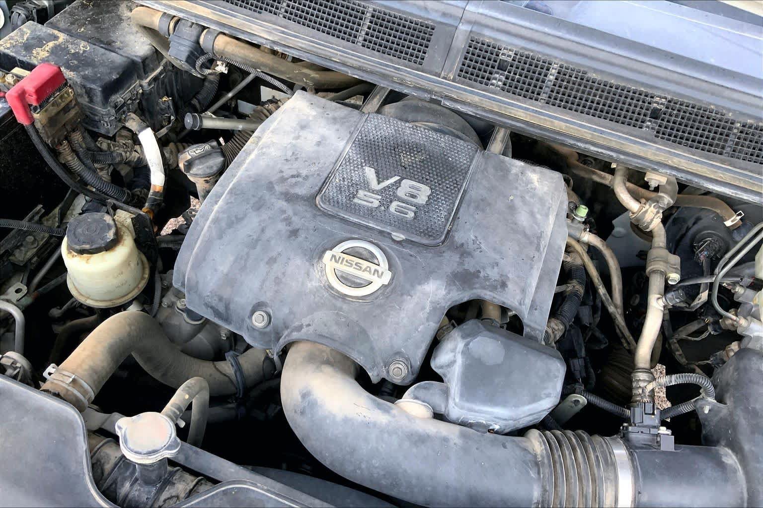 Used 2013 Nissan Titan SV w/ SV Premium Utility Pkg RWD image 32