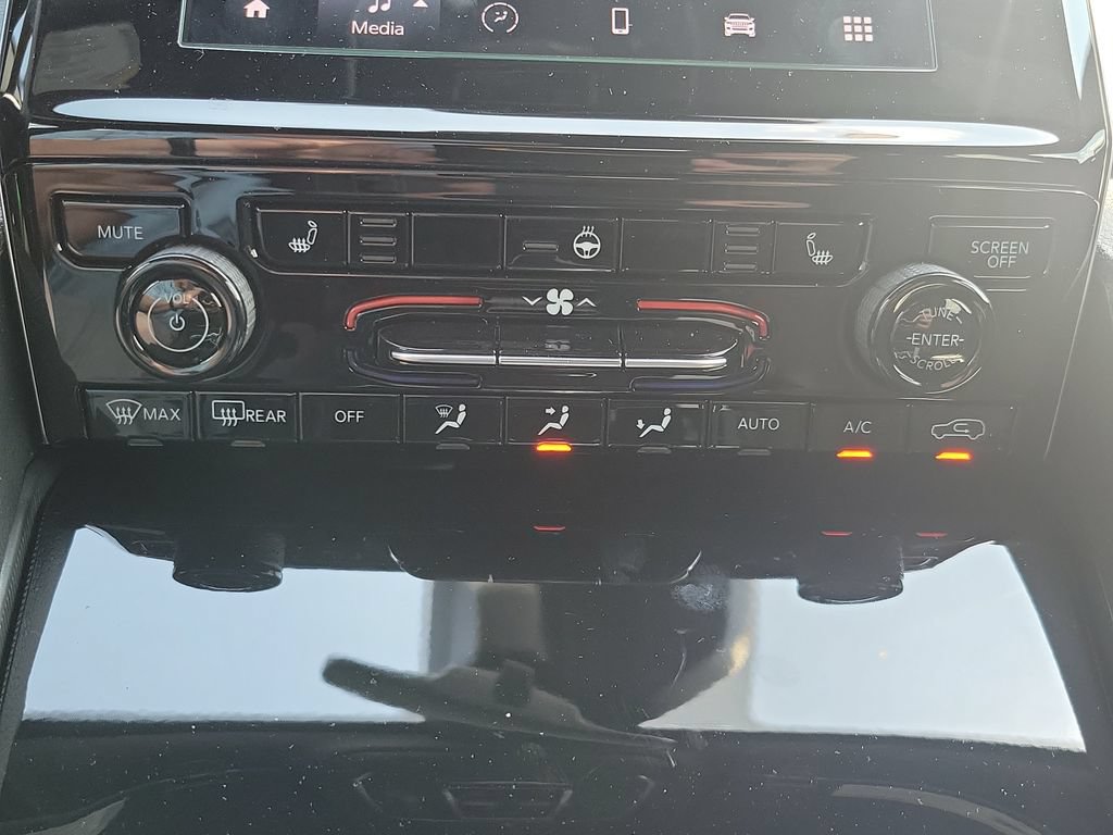 New 2026 Jeep Grand Cherokee Laredo X RWD image 20