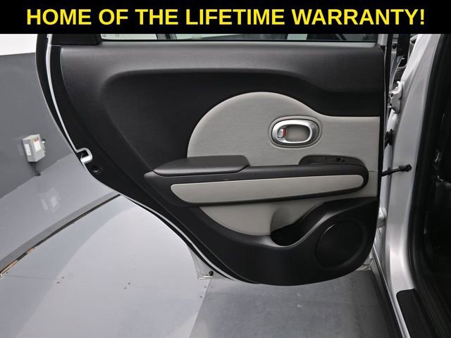 Used 2016 Kia Soul + image 33