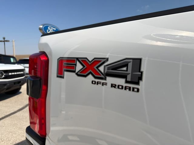 Used 2023 Ford F350 Lariat w/ Sport Appearance Package image 12