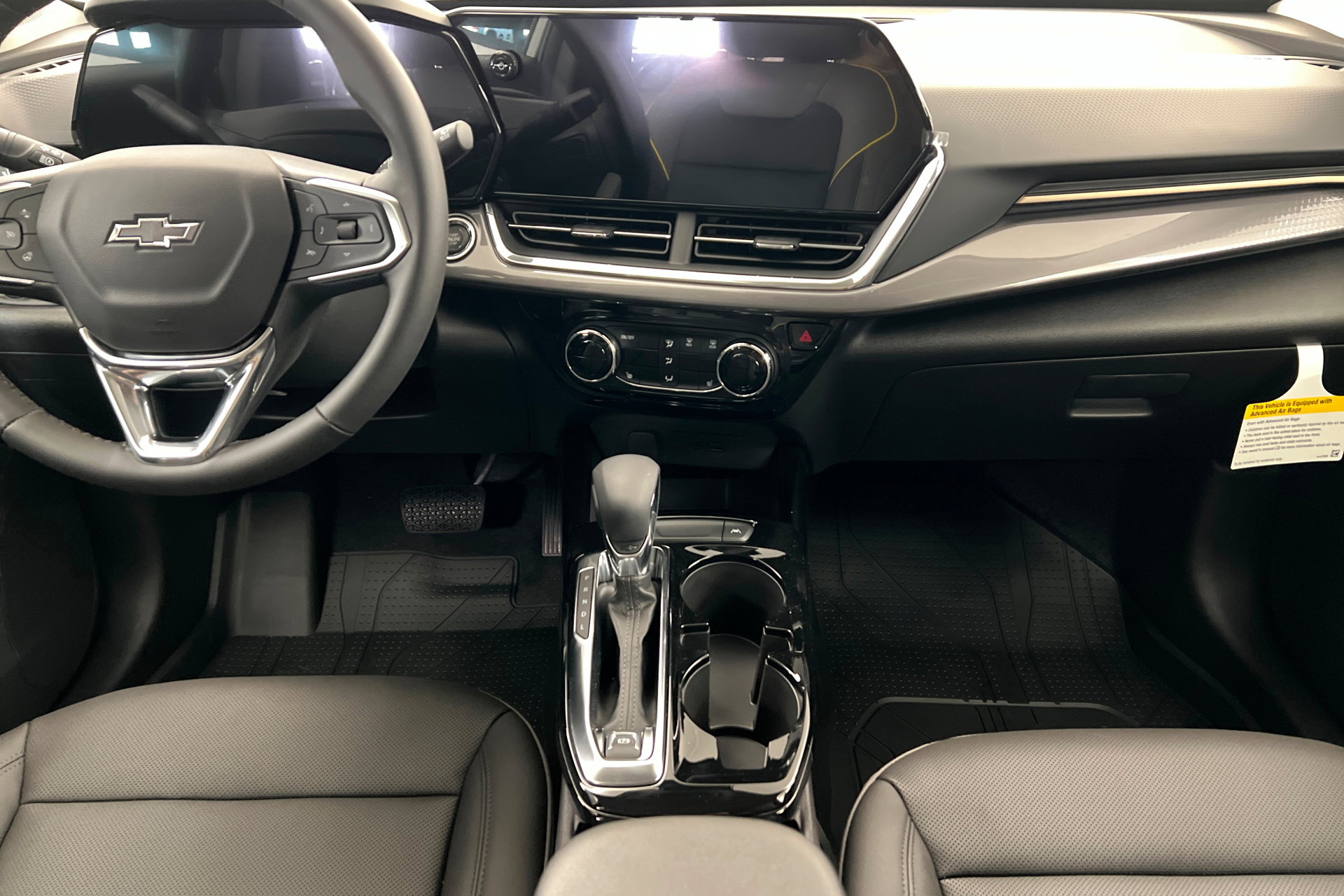 New 2025 Chevrolet Trax ACTIV w/ Driver Confidence Package image 14