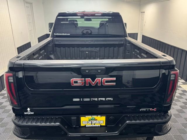 Used 2024 GMC Sierra 2500 AT4 image 37