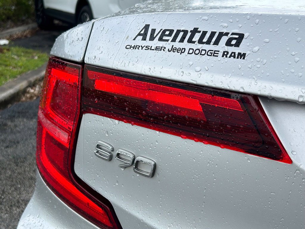 Used 2019 Volvo S90 T5 Momentum AWD/4WD image 39