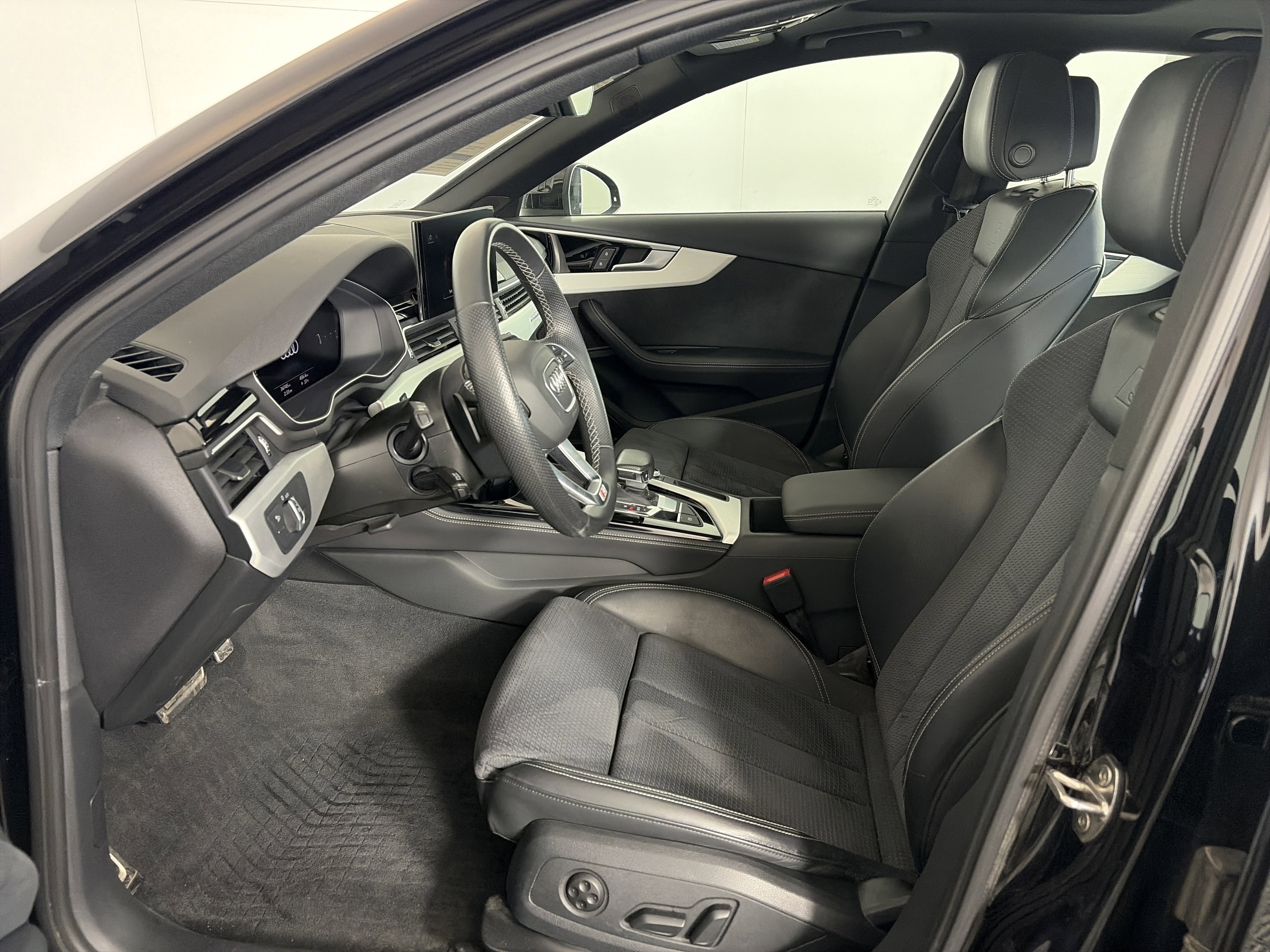 Certified 2022 Audi A4 2.0T Premium Plus image 6