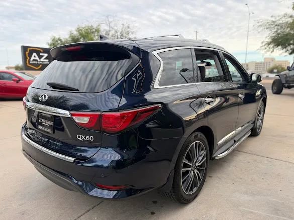 Used 2018 INFINITI QX60 FWD w/ Deluxe Technology Package image 10