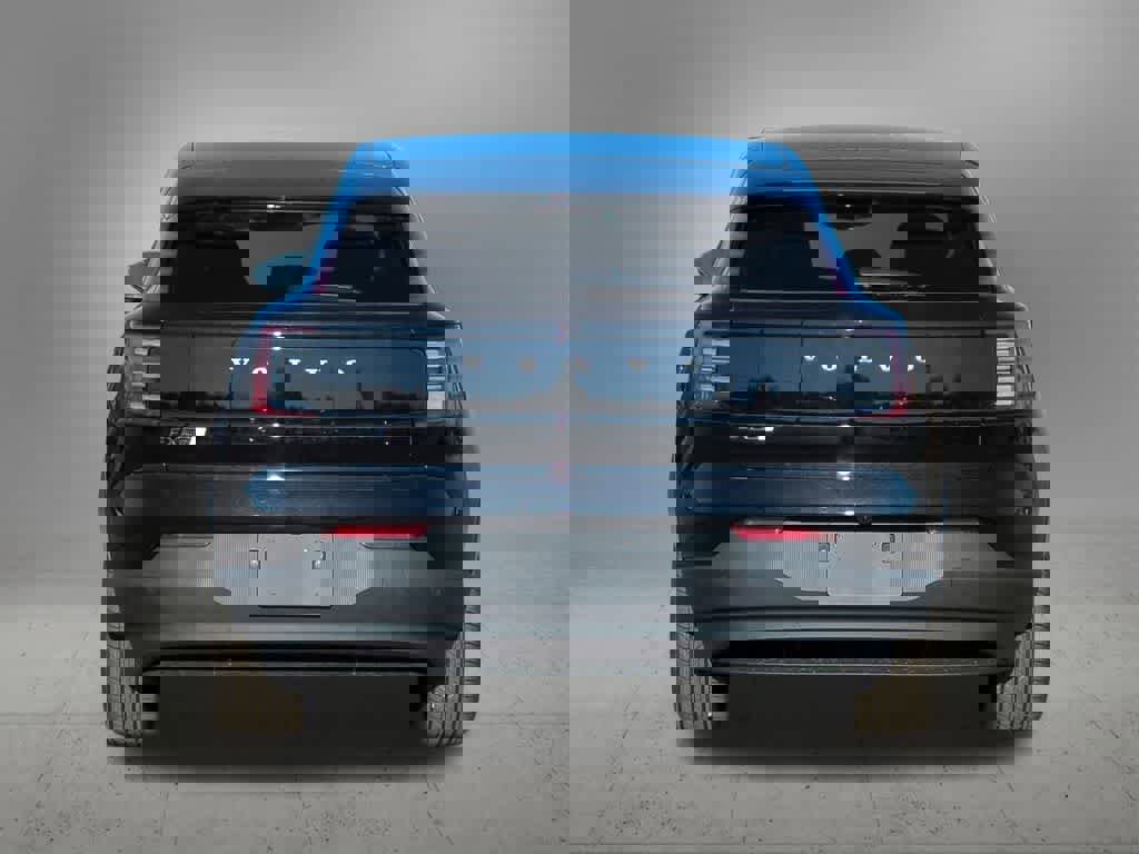 New 2025 Volvo EX30 Plus w/ Protection Package Premier image 5