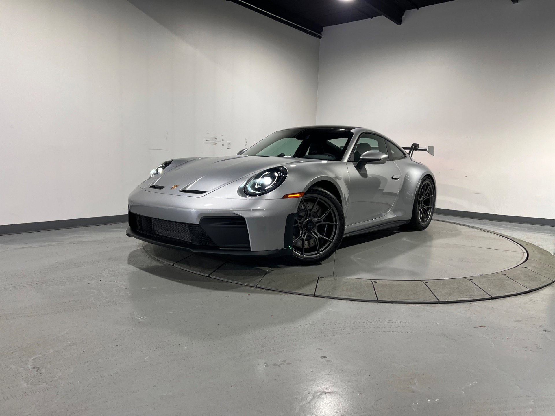 Used 2026 Porsche 911 GT3 image 4