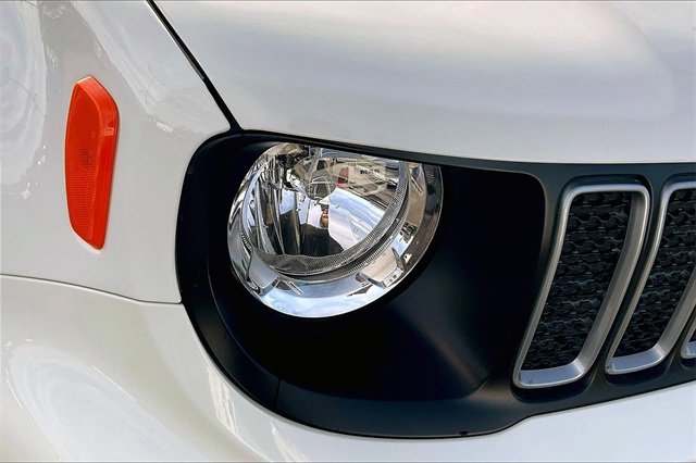 Used 2023 Jeep Renegade Latitude image 29